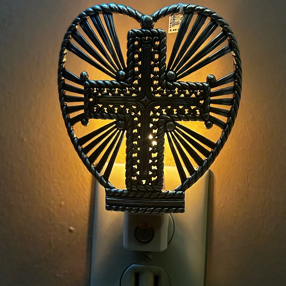 Brighton Illumination Cross Night Light